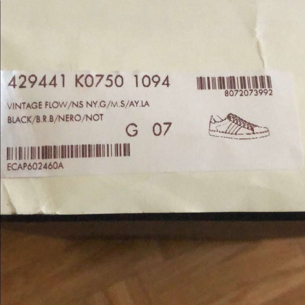 Sneakers - Picture 5 of 5
